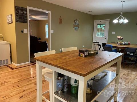 1622 Silver St, Morganton, NC 28655 photo 8