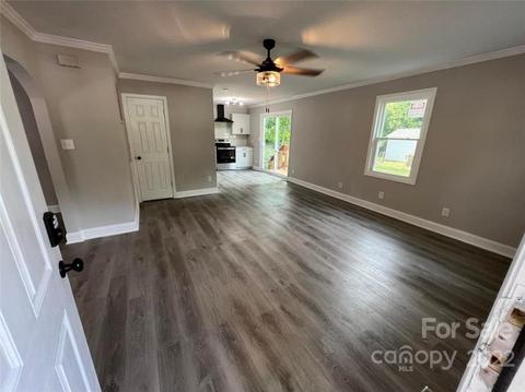 112 Wright Ter, Clover, SC 29710 photo 2