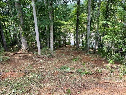352 Settings 90 Blvd #90, Valdese, NC 28690