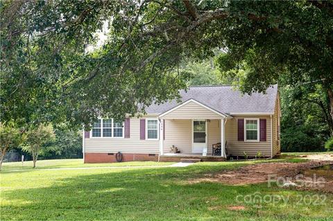1246 Laurel Ave, Lancaster, SC 29720 photo 2