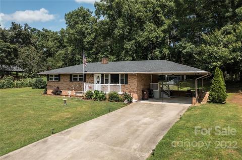 1981 Wall St, Morganton, NC 28655 photo 4