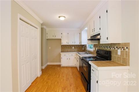 824 E Chestnut St, Stanley, NC 28164 photo 5
