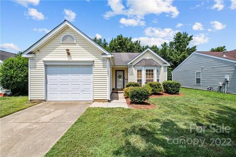 11 Best Suburbs for Living in Charlotte, NC