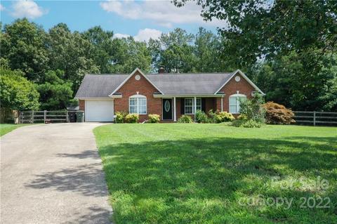 4400 Poxon Ln, Monroe, NC 28110 photo 1