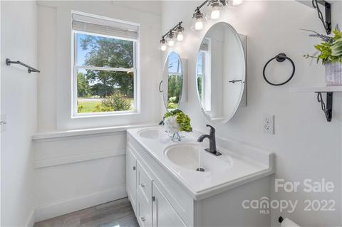 697 Old Us 74 Cor, Bostic, NC 28018 photo 12