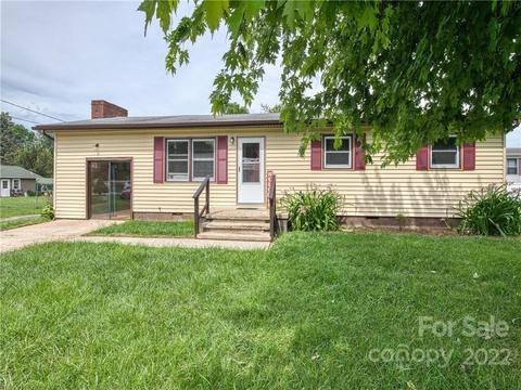 264 Brookside Dr, Canton, NC 28716 photo 1