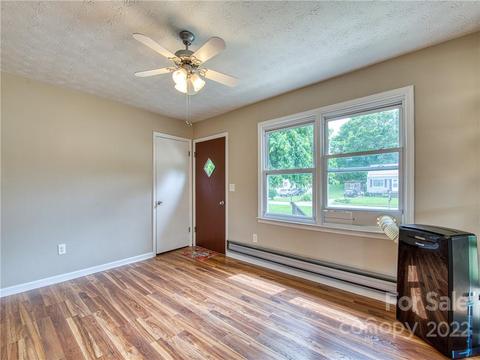 264 Brookside Dr, Canton, NC 28716 photo 9