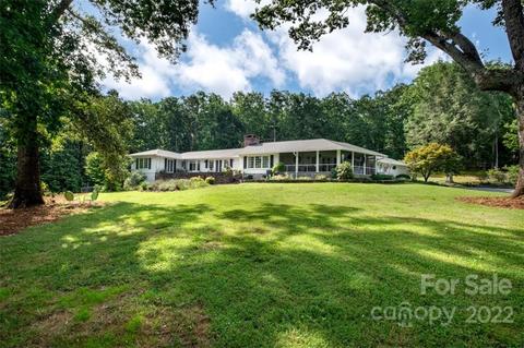 252 Hillbrook Rd, Tryon, NC 28782 photo 4
