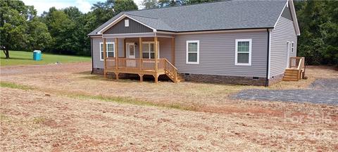 124 Pump St, Morganton, NC 28655 photo 1