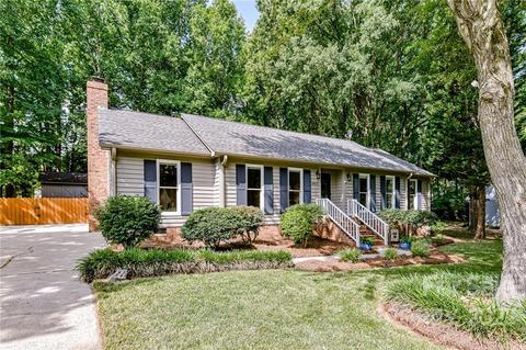 19613 Shevington Dr, Cornelius, NC 28031 photo 3