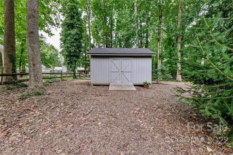19613 Shevington Dr, Cornelius, NC 28031 photo 37