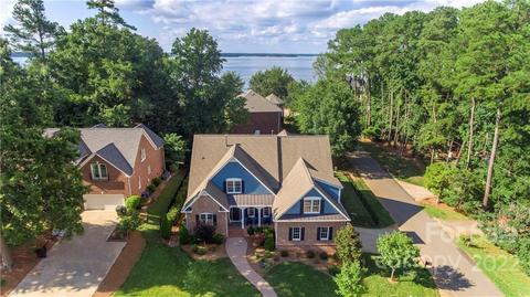 21404 Pinecrest Pl, Cornelius, NC 28031 photo 1