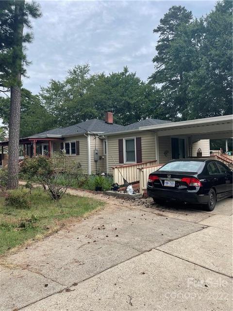 116 E Catawba Dr E, Mount Holly, NC 28120 photo 3