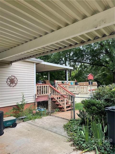 116 E Catawba Dr E, Mount Holly, NC 28120 photo 4