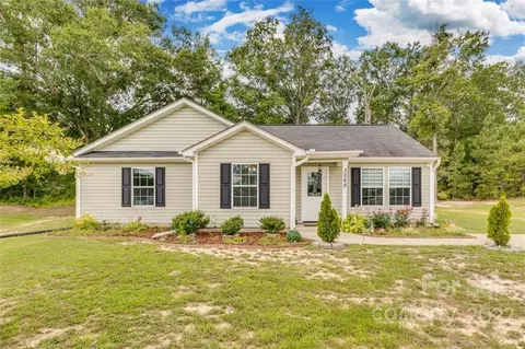 3089 Georgetown Rd, Lancaster, SC 29720 photo 1