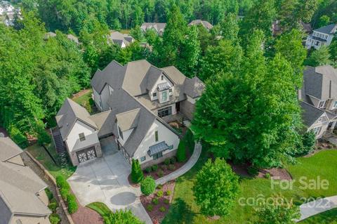 18010 Bear Track Dr, Davidson, NC 28036 photo 2