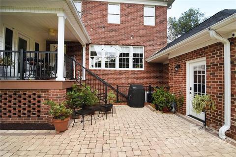 2439 Eagle Dr NE, Conover, NC 28613 photo 4