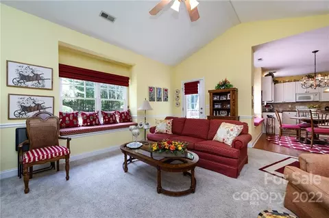 414 Clairview Ln, Matthews, NC 28105 photo 21