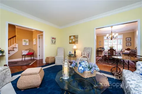 414 Clairview Ln, Matthews, NC 28105 photo 8