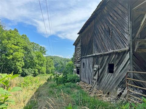 1696 Caney Fork Rd, Marshall, NC 28753 photo 9
