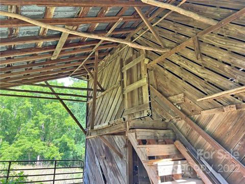 1696 Caney Fork Rd, Marshall, NC 28753 photo 8