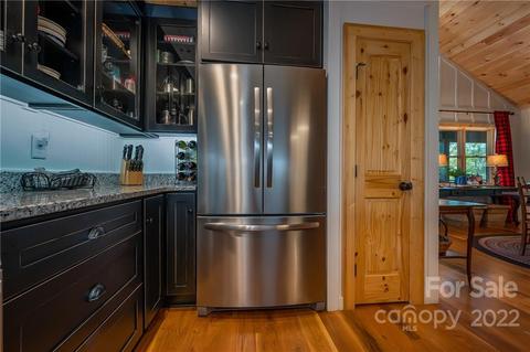 494 Peninsula Dr, Mill Spring, NC 28756 photo 10