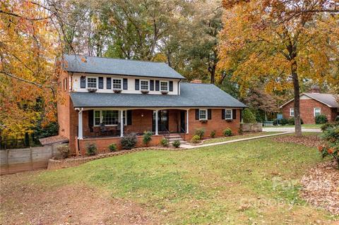 611 5th Ave NE, Conover, NC 28613 photo 4