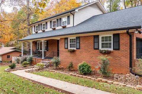 611 5th Ave NE, Conover, NC 28613 photo 1