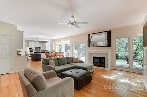 20824 Decora Dr, Cornelius, NC 28031 photo 7