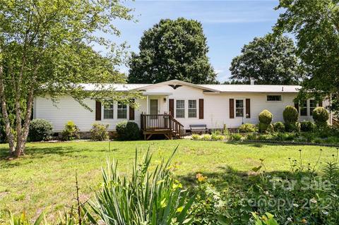 3838 River Rd, Hickory, NC 28602 photo 1