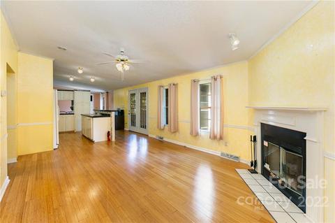 3838 River Rd, Hickory, NC 28602 photo 14