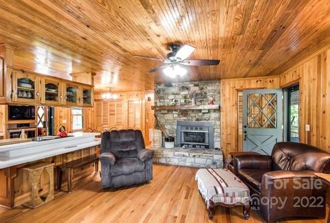 405 6th Ave SW, Conover, NC 28613 photo 9
