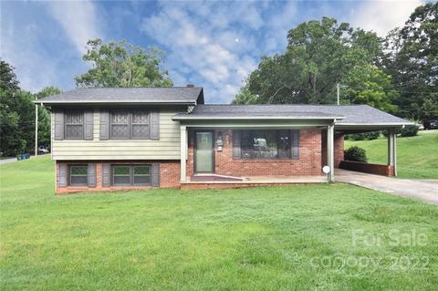 718 8th St #6-12, Hickory, NC 28602