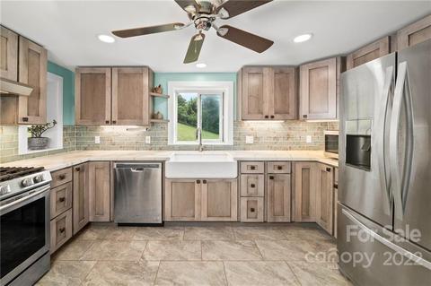 90 Beaverdam Loop Rd, Candler, NC 28715 photo 9