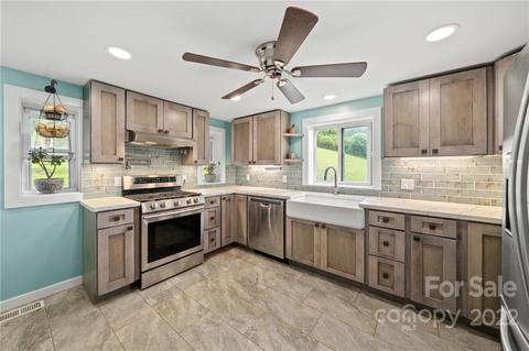 90 Beaverdam Loop Rd, Candler, NC 28715 photo 8