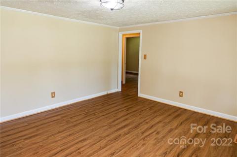 95 Melton Road Loop, Hickory, NC 28601 photo 4