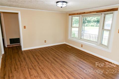 95 Melton Road Loop, Hickory, NC 28601 photo 5