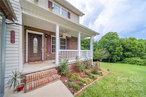 3446 Raintree Dr, Hudson, NC 28638 photo 3