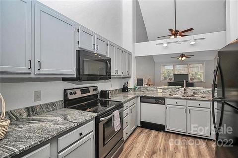 19988 Oak Leaf Cir, Cornelius, NC 28031 photo 10