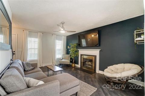 105 Easter Ln, Davidson, NC 28036 photo 5