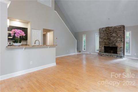 4 Oak Moss Ct, Fletcher, NC 28732 photo 6