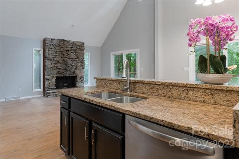 4 Oak Moss Ct, Fletcher, NC 28732 photo 19