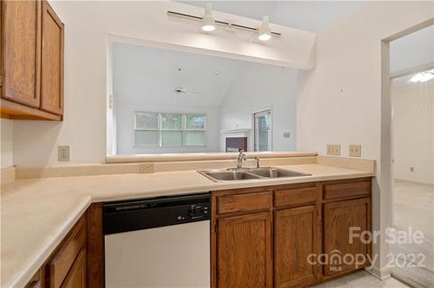 19919 Oak Leaf Cir, Cornelius, NC 28031 photo 11