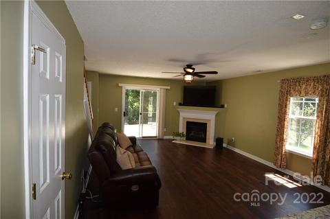534 Canopy Ct, Clover, SC 29710 photo 6