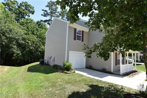 534 Canopy Ct, Clover, SC 29710 photo 3