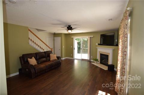 534 Canopy Ct, Clover, SC 29710 photo 4