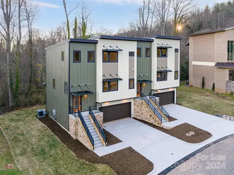 20 Macallan Ln, Asheville, NC 28805