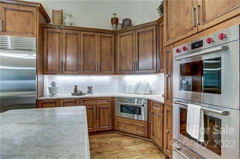 725 Hudson Pl, Davidson, NC 28036 photo 9