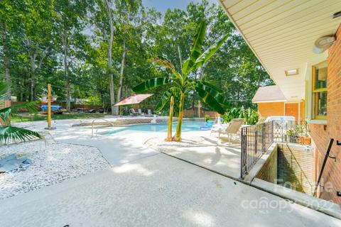 901 Leewood Dr, Monroe, NC 28112 photo 17