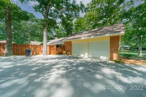 901 Leewood Dr, Monroe, NC 28112 photo 8